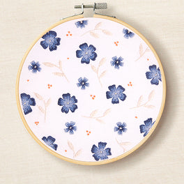 DMC -Blue Ditsy Florals Embroidery Kit