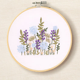 DMC - Wild Blooms Embroidery Kit